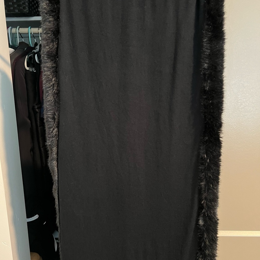 Black Faux Fur Trim Wrap